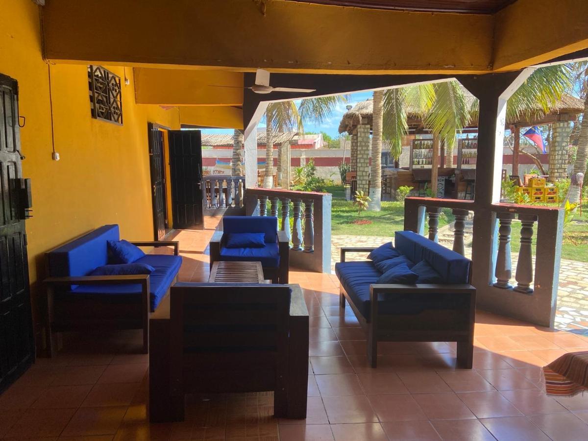 Bohobe Naboty Acomodação com café da manhã Toliara Exterior foto
